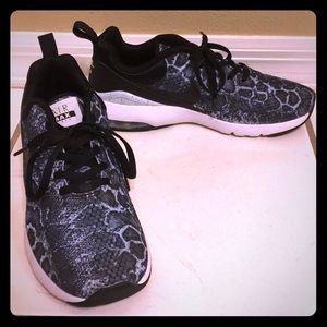 Nike Air Max Siren, size 8